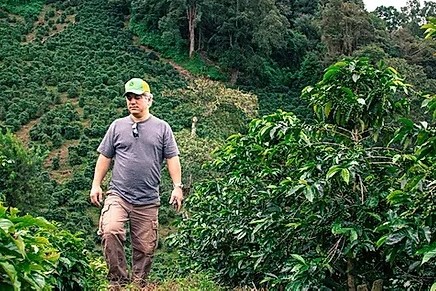 Carlos auf seiner Plantage Panama Kaffeefarm