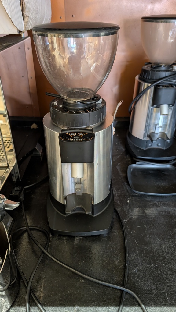 Mietgerät Mühle Nr 2. Ceado E6p